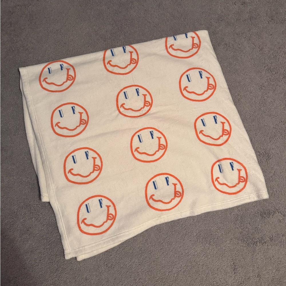 University of Florida Smiley Face Throw Blanket